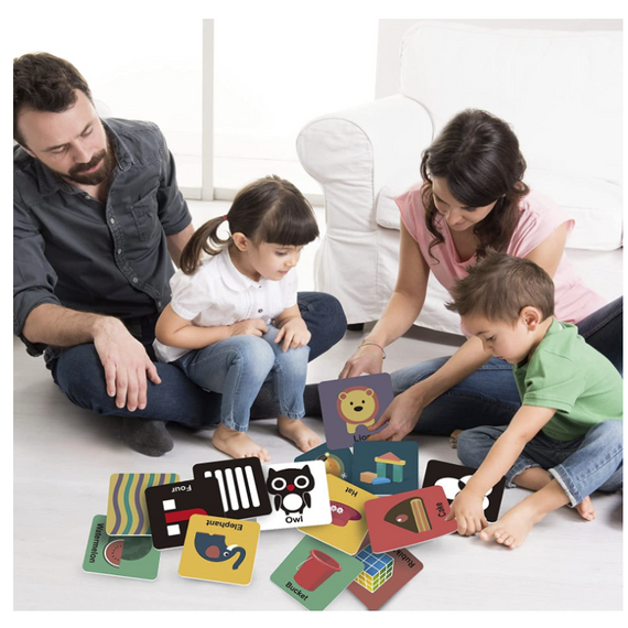 Vizuális észlelést fejlesztő képkártyák babáknak - kontrasztos fekete-fehér és színes képek ( Baby Visual Stimulus Cards) Vizuális észlelést fejlesztő képkártyák babáknak - kontrasztos fekete-fehér és színes képek ( Baby Visual Stimulus Cards)
